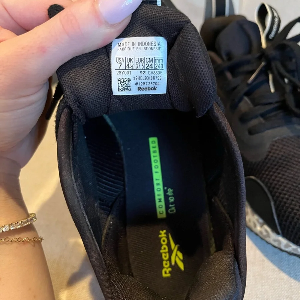 Leopard Reebok - Picture 3 of 5